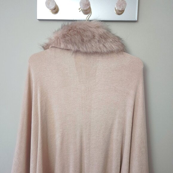 NWOT Joseph Ribkoff nude blush pink knit cape with faux fur accents, OS - Picture 9 of 9